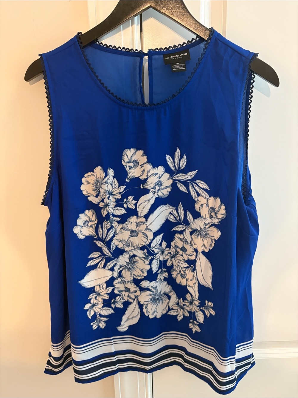Liz Claiborne Royal Blue Floral Sleeveless Camisole